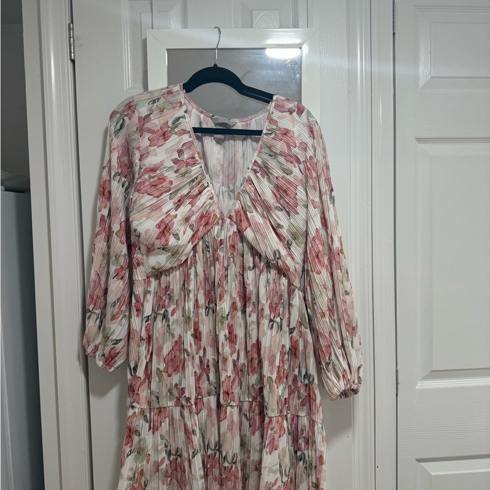 H&M Pink and White PLISSÉ DRESS